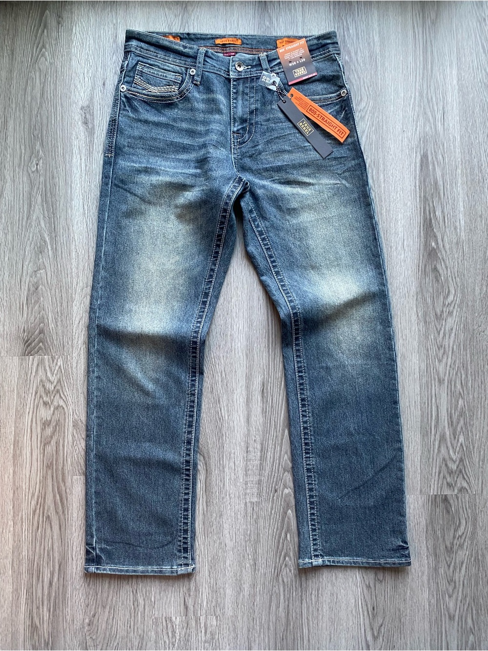 Men's Straight-Leg Jeans in Faded Blue - Classic Casual Fit